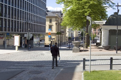 Tiedosto:400px-Raatihuoneenk15 uusix.jpg