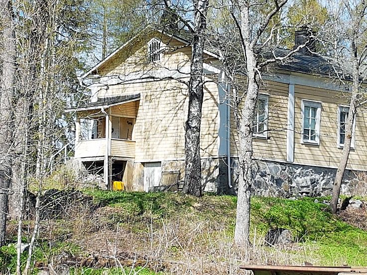 Tiedosto:Athos talo.jpg