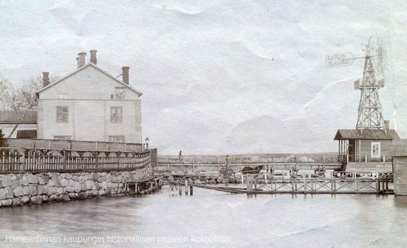 Tiedosto:800px-ArviKaristonk2 nton.jpg