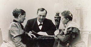 Tiedosto:300px-Kiipulan sukua.jpg