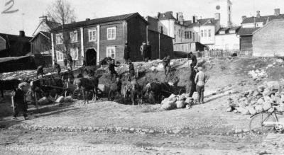 Tiedosto:400px-Palokunnank10,ham suoja-N-ton.jpg