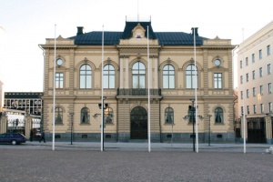 Tiedosto:300px-Raatihuone 1.jpg