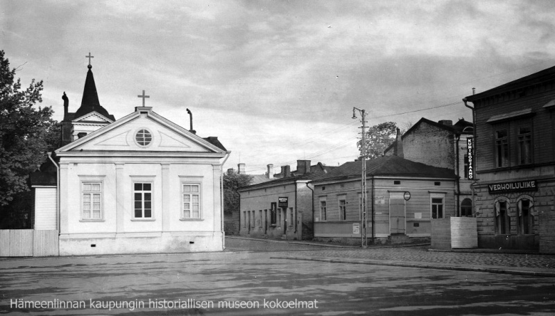 Tiedosto:800px-Palok ja linnank kulm A2536.jpg