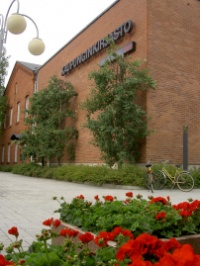 Tiedosto:200px-Forrsan kirjaston paaty.jpg