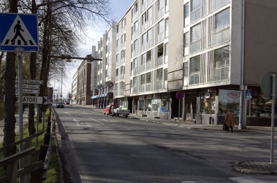 Tiedosto:400px-ArviKaristonk9 uusi.jpg