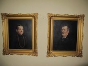 Tiedosto:173px-Karan vanhemmat.jpg