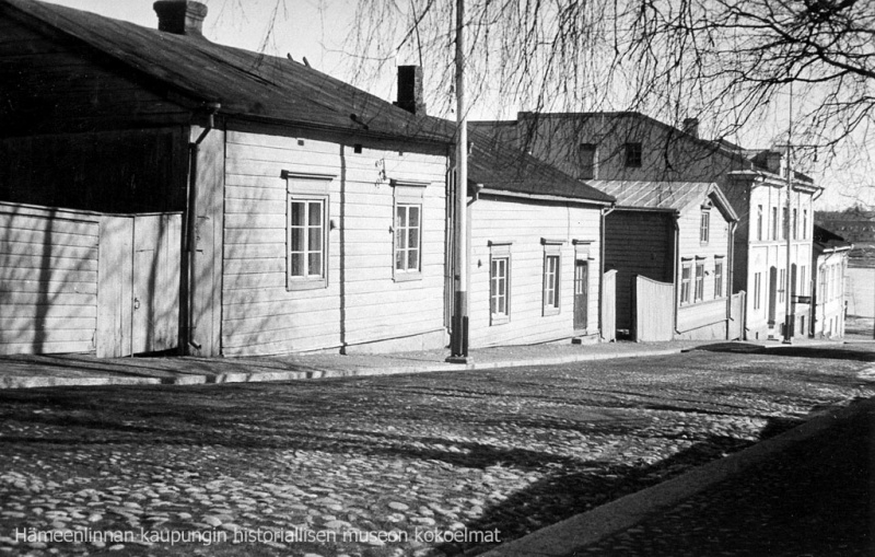 Tiedosto:800px-Hallk4 B324.jpg