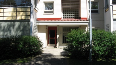 Tiedosto:400px-Louhimokatu 18 2010.jpg