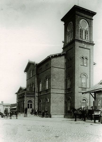 Tiedosto:20120113103132!Rautatieasema 1910.jpg