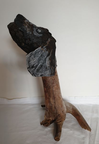 Tiedosto:Elina Vanttinen Goyan koira 2020 puu tinapaperi akryyli.jpg