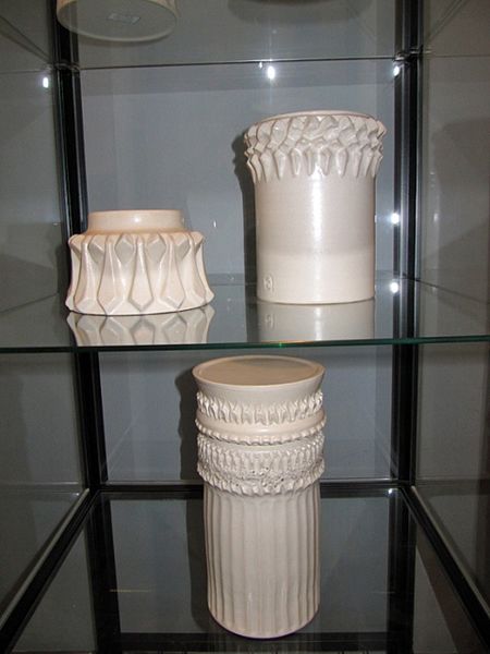 Tiedosto:0025, Merja Antila, Pylvasrasiat 2WWW.jpg